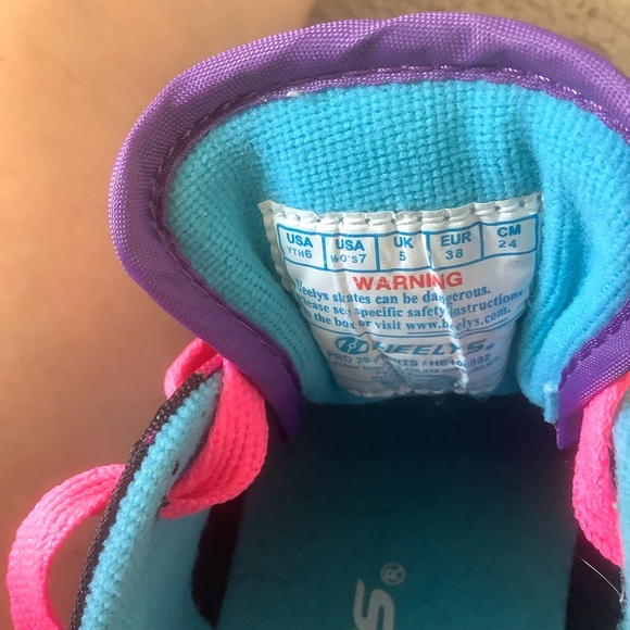 HEELYS Roller Skate Shoes Unisex Size Youth 6 Pro 20 Wheeled Sneakers Black Neon - Picture 7 of 9
